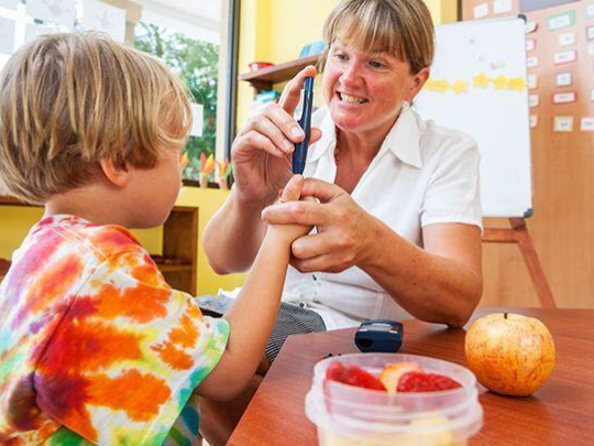 Škola a diabetes: konečně důležitý posun (detskydiabetes.cz)